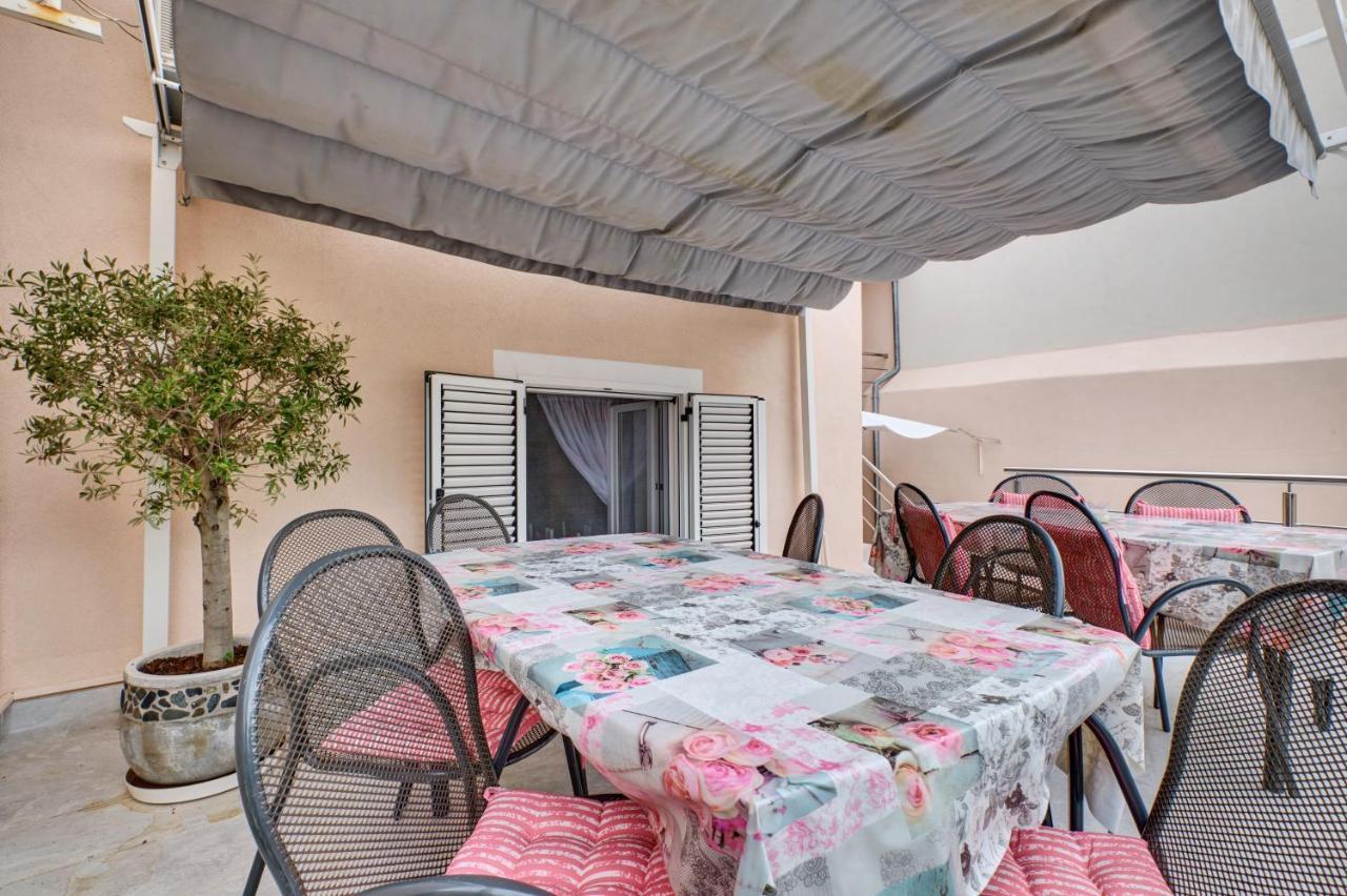 Apartments Ljubica Veli Lošinj Extérieur photo