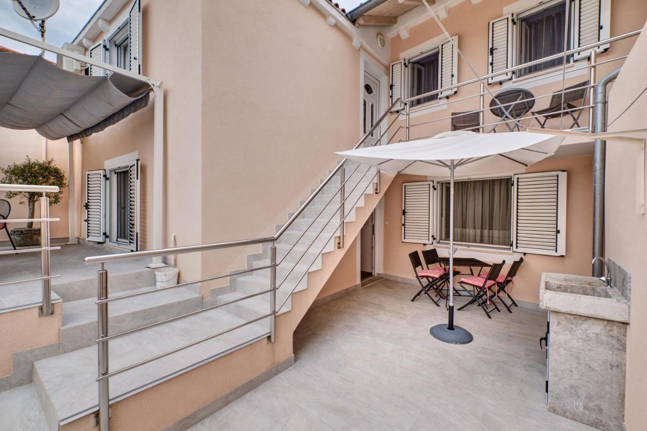 Apartments Ljubica Veli Lošinj Extérieur photo